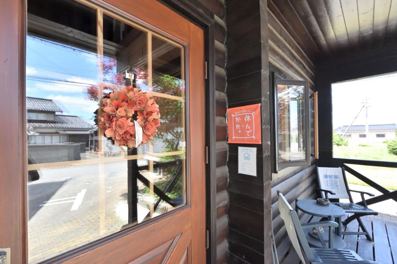 Carrefour Guesthouse カルフール ゲストハウス โทยามะ ภายนอก รูปภาพ